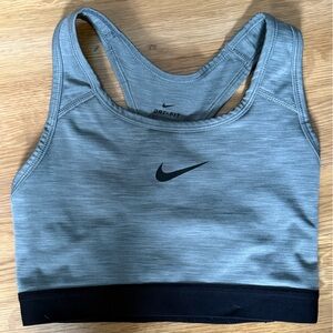Nike Women's Heathered Gray Sports Bra